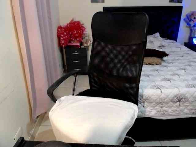 julietamanson1 webcam