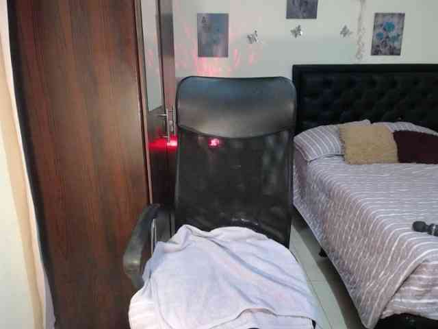 julietamanson1 webcam