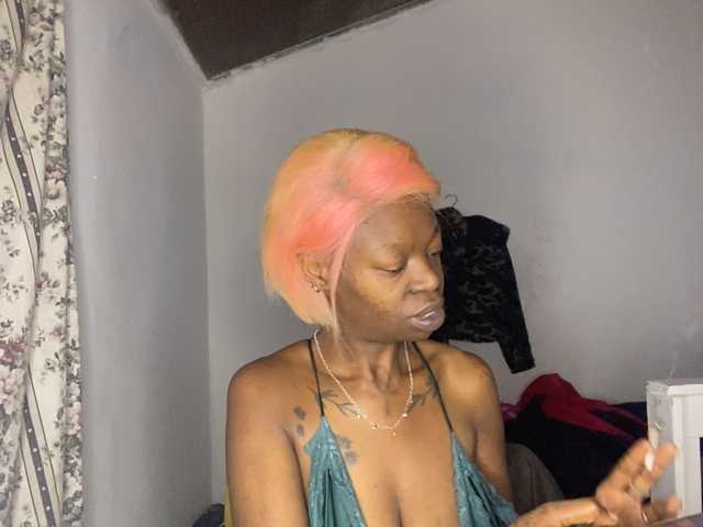 InstaG_TittyMonroe