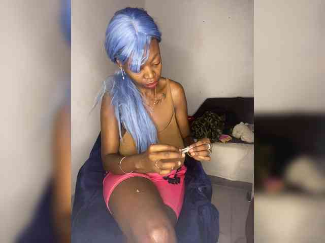 InstaG_TittyMonroe webcam