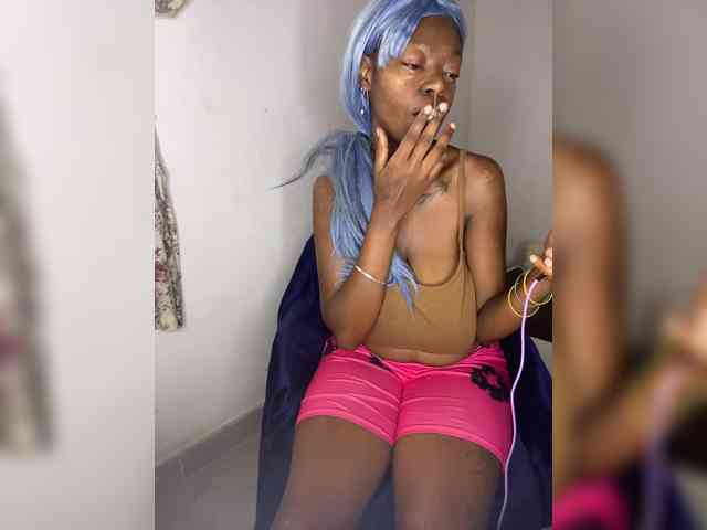 InstaG_TittyMonroe webcam