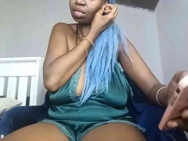 InstaG_TittyMonroe webcam