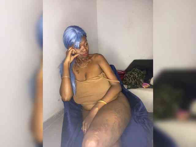 InstaG_TittyMonroe webcam