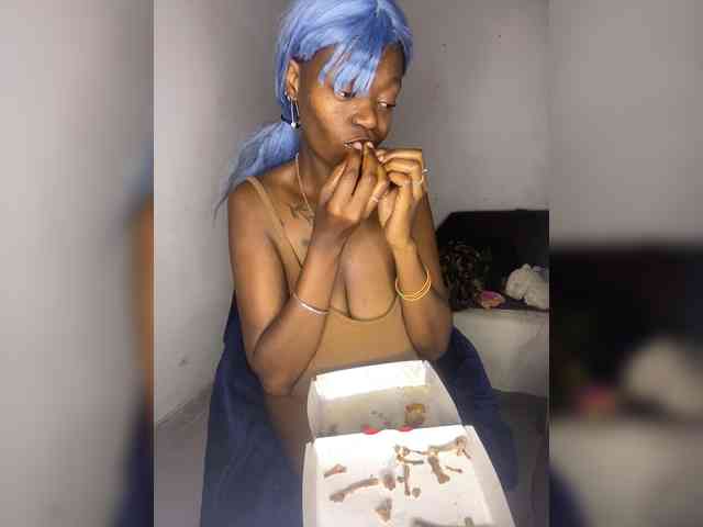 InstaG_TittyMonroe webcam