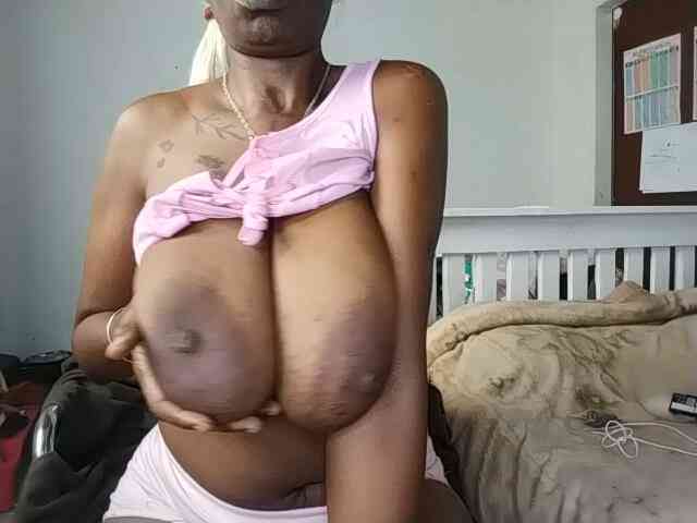 InstaG_TittyMonroe webcam