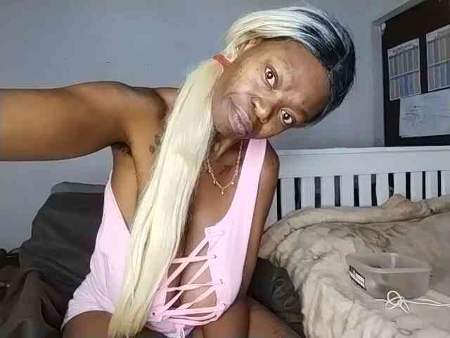 InstaG_TittyMonroe webcam