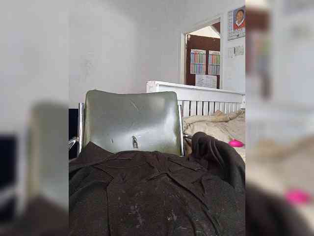 Model: InstaG_TittyMonroe