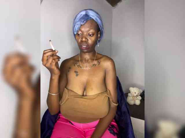 InstaG_TittyMonroe webcam