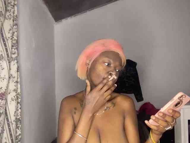 InstaG_TittyMonroe