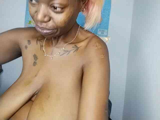 InstaG_TittyMonroe webcam