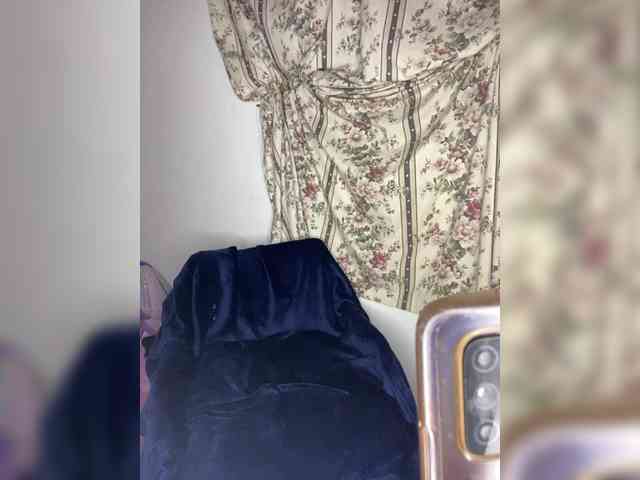 InstaG_TittyMonroe webcam