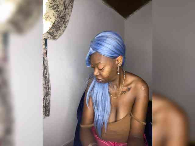 InstaG_TittyMonroe webcam