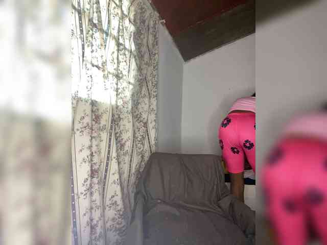 InstaG_TittyMonroe webcam