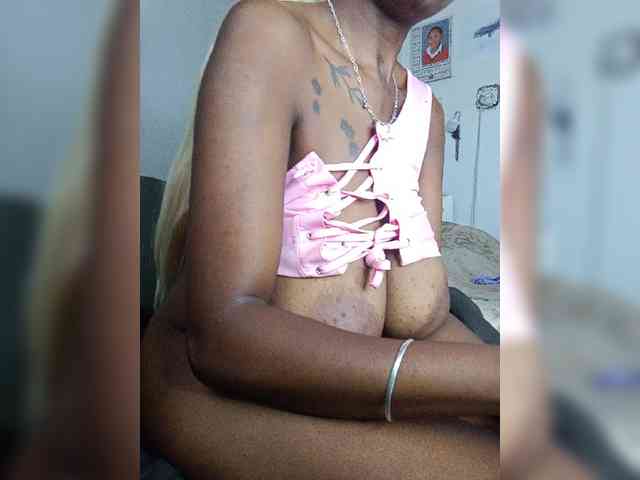 InstaG_TittyMonroe webcam