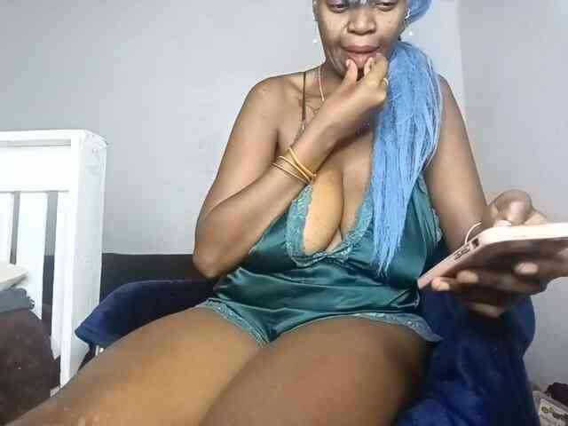 InstaG_TittyMonroe webcam