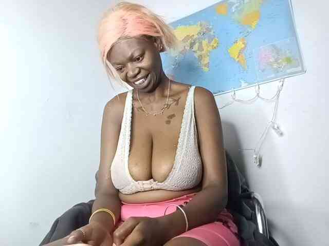 InstaG_TittyMonroe webcam