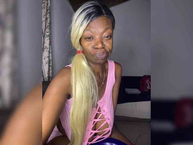 InstaG_TittyMonroe webcam