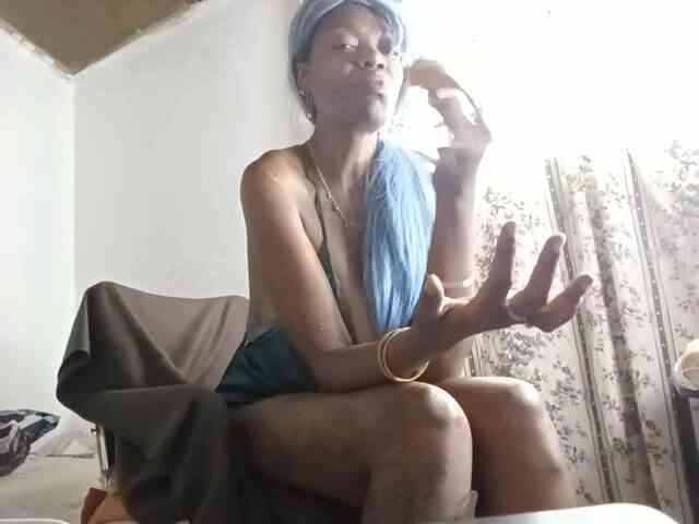 InstaG_TittyMonroe webcam