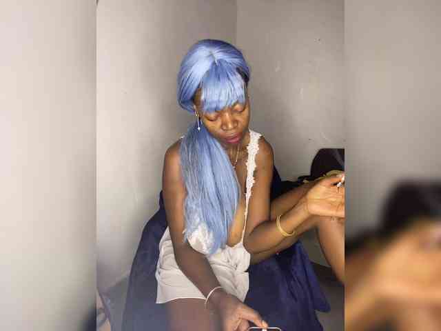 InstaG_TittyMonroe webcam