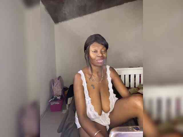 InstaG_TittyMonroe webcam