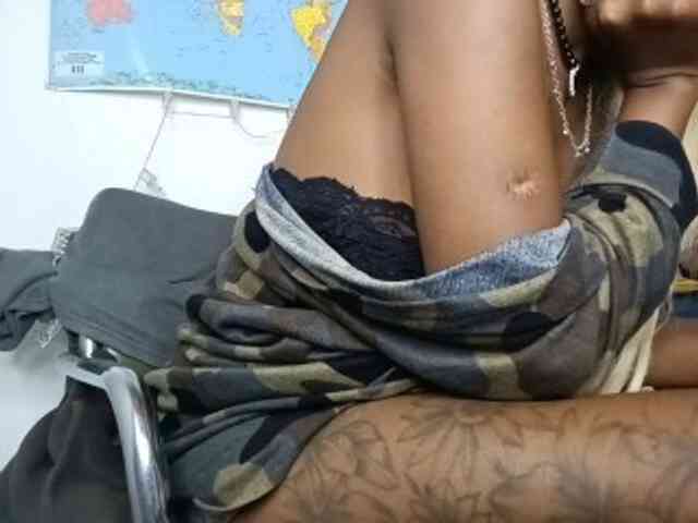InstaG_TittyMonroe webcam