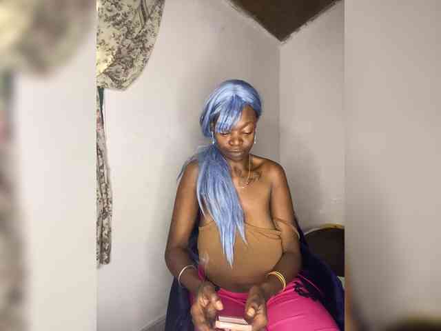 InstaG_TittyMonroe webcam