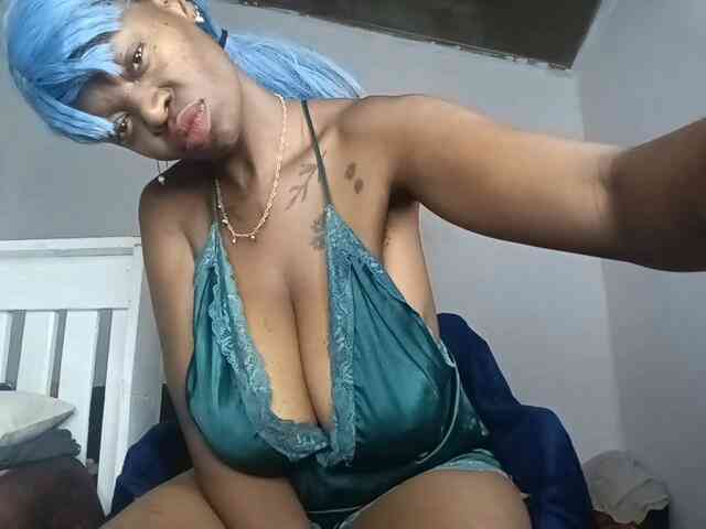 InstaG_TittyMonroe webcam