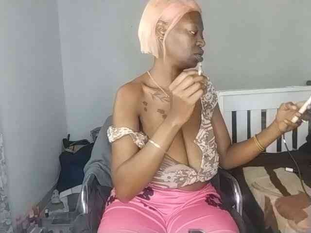 InstaG_TittyMonroe webcam
