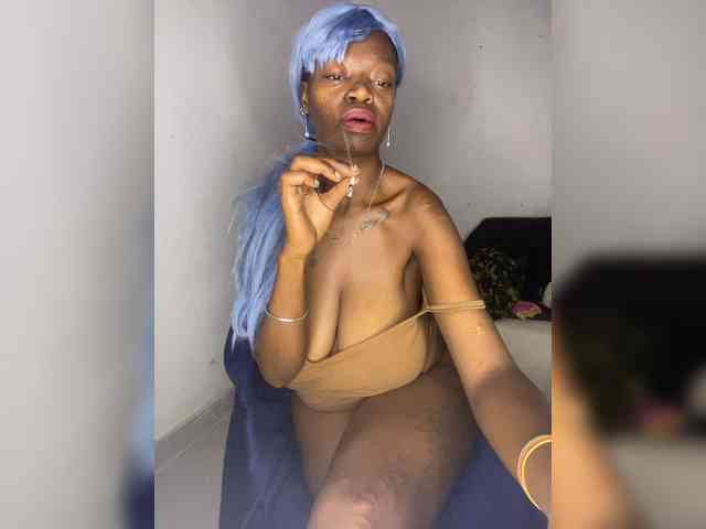 InstaG_TittyMonroe webcam