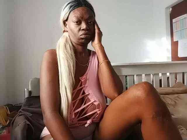 InstaG_TittyMonroe webcam