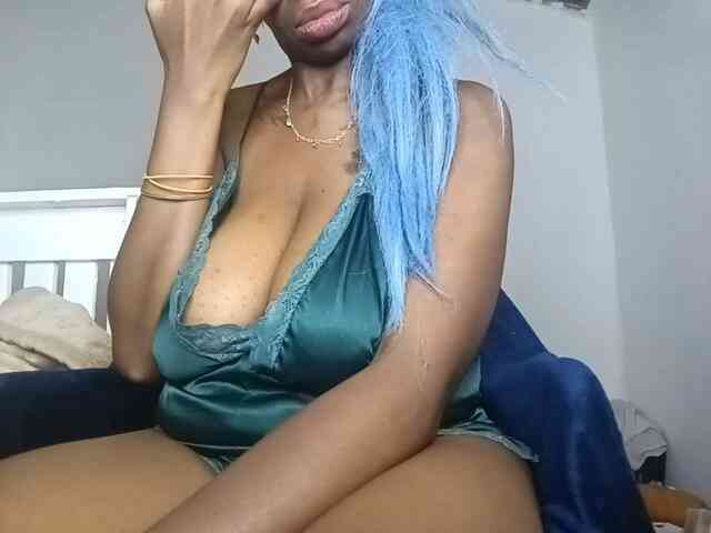 InstaG_TittyMonroe webcam