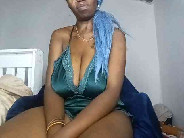 InstaG_TittyMonroe webcam