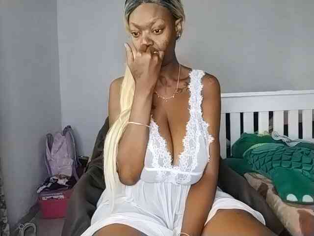 InstaG_TittyMonroe webcam