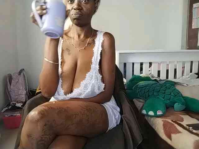 InstaG_TittyMonroe webcam