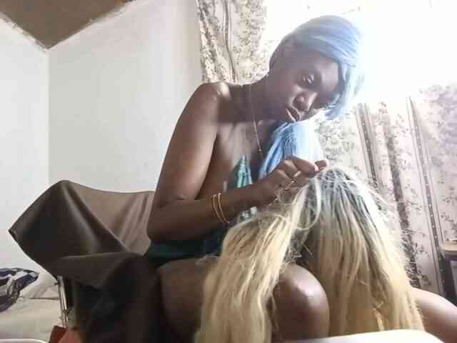 InstaG_TittyMonroe webcam