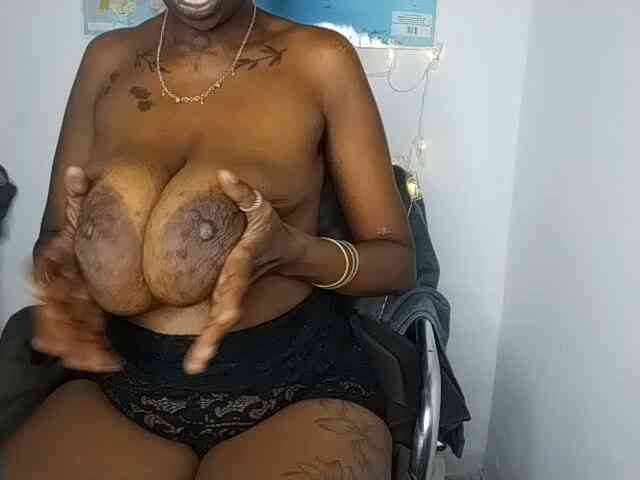 InstaG_TittyMonroe webcam