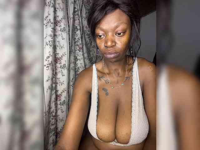 InstaG_TittyMonroe webcam