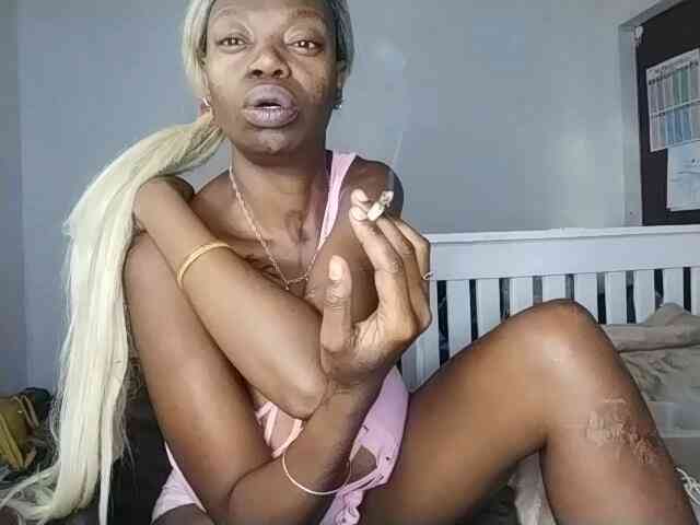 InstaG_TittyMonroe webcam