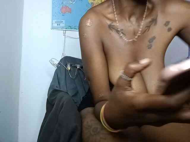 InstaG_TittyMonroe webcam