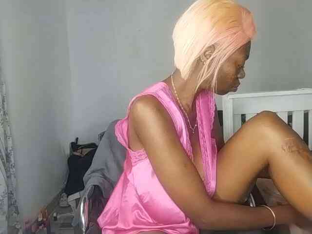 InstaG_TittyMonroe webcam