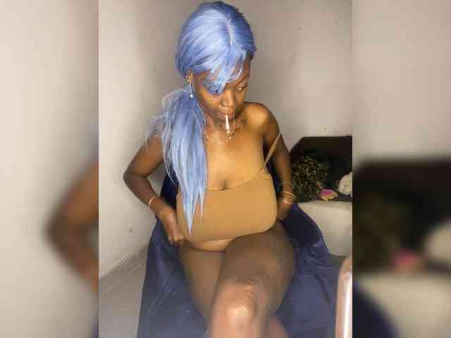 InstaG_TittyMonroe webcam