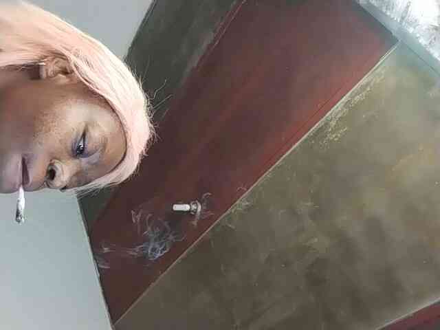 InstaG_TittyMonroe webcam
