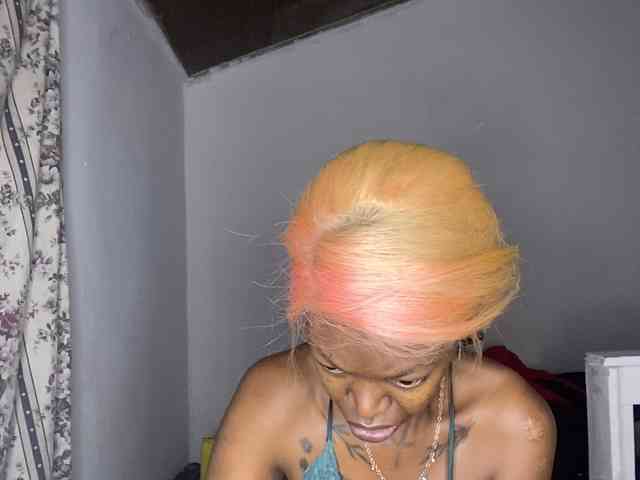 InstaG_TittyMonroe