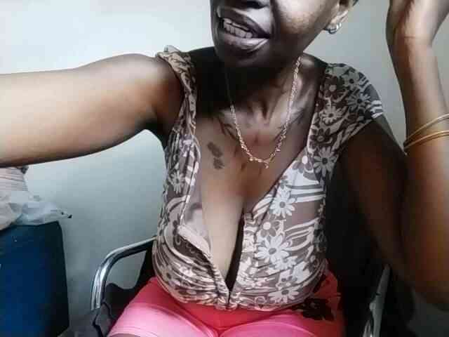 InstaG_TittyMonroe