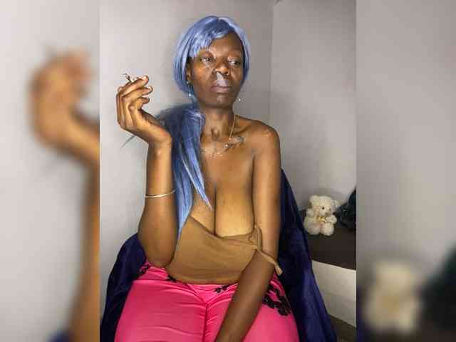 InstaG_TittyMonroe webcam