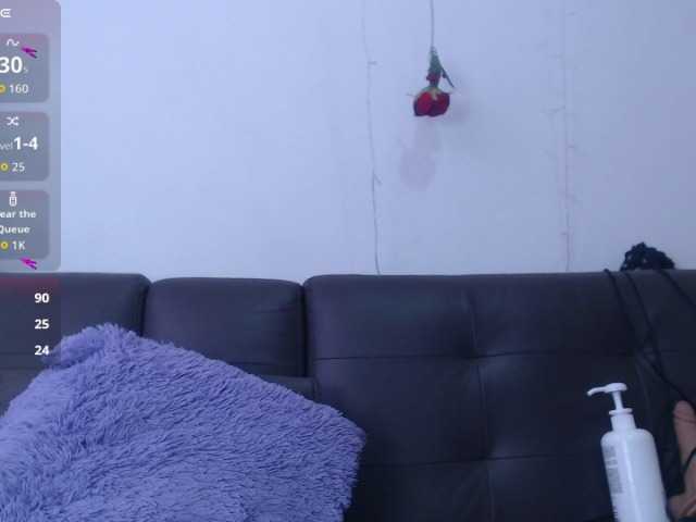 bigboobsrose1 live cam on BongaCams