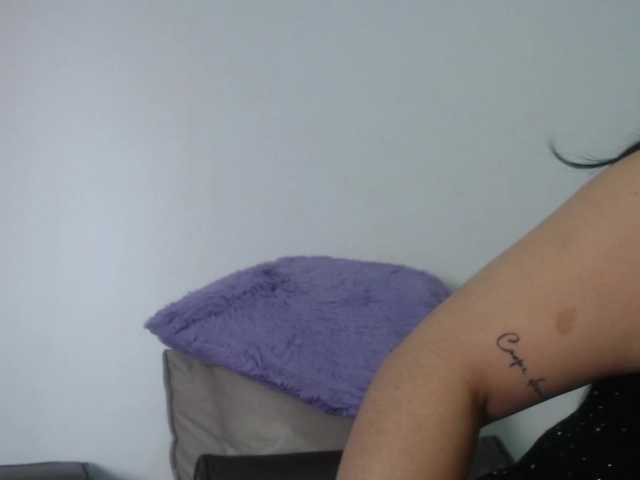 bigboobsrose1 live cam on BongaCams