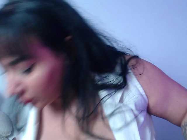 bigboobsrose1 live webcam show