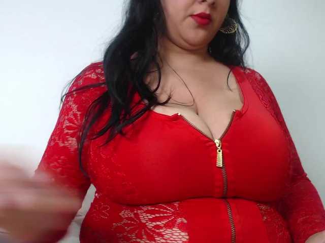 bigboobsrose1 live cam on BongaCams