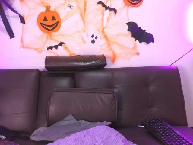 bigboobsrose1 live cam on BongaCams